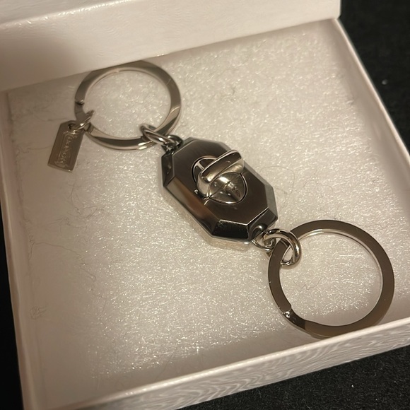 Coach Valet Keychain - Picture 2 of 8